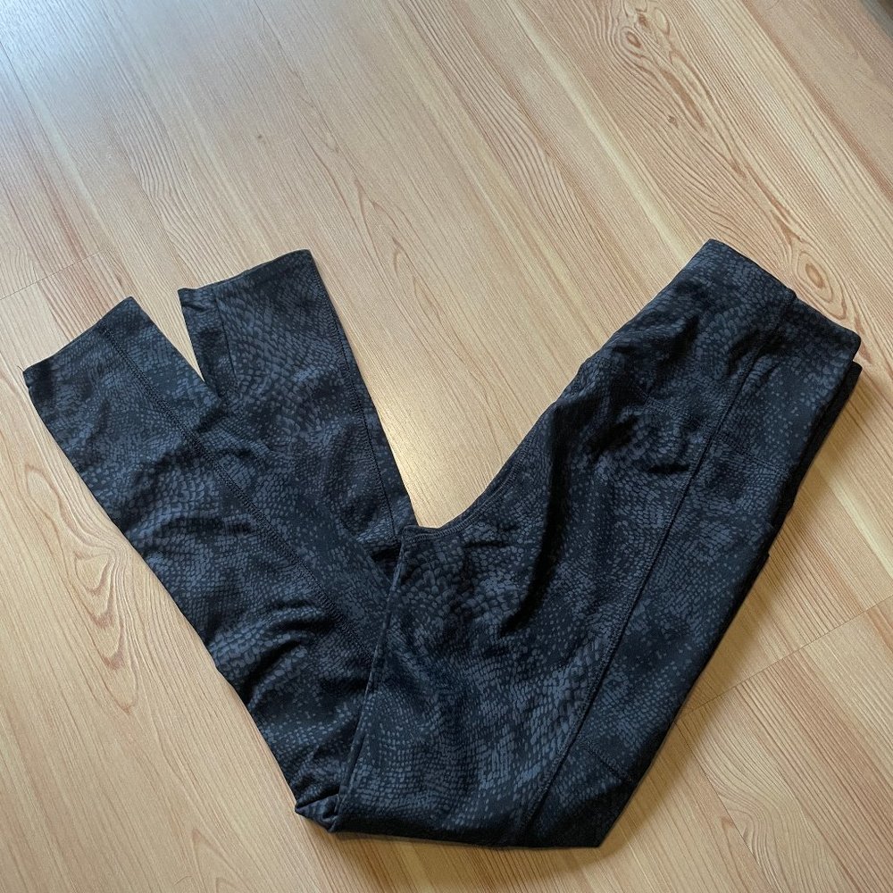 Danskin Snakeprint charcoal leggings, XS